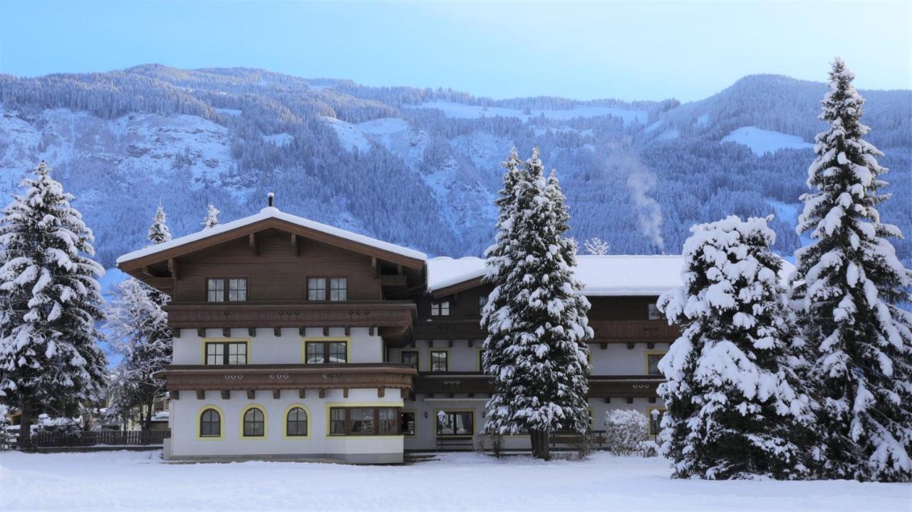 Pension Alpenrose Майсхофен Екстериор снимка
